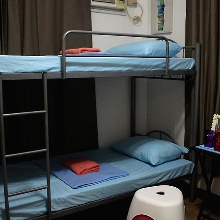 Food District Hostel Cebu Central Eksteriør bilde